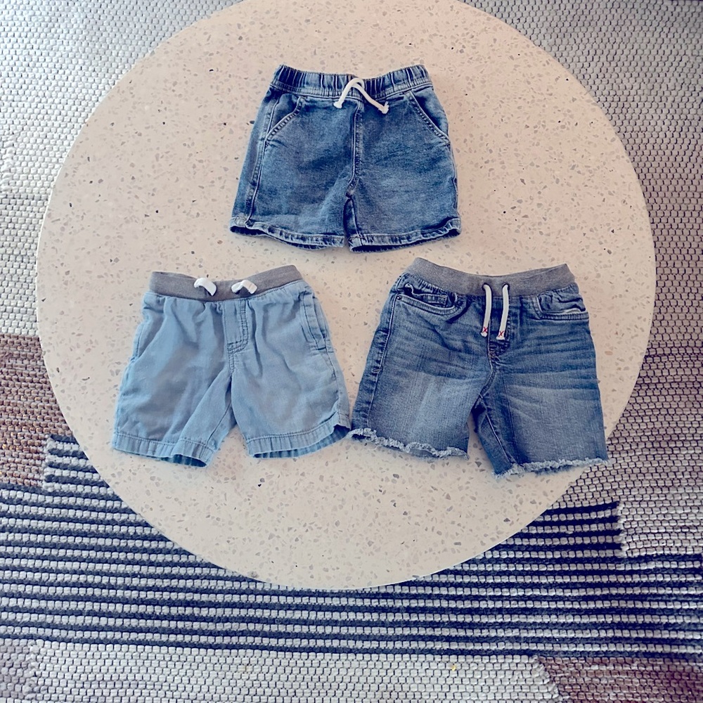 Bundle of Cat & Jack denim shorts 4T